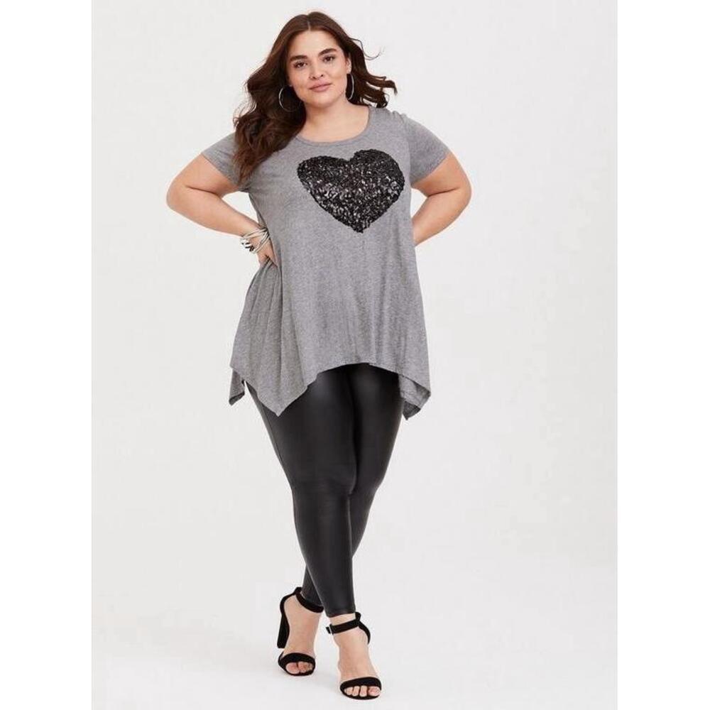 Torrid Heritage Slub Handkerchief Hem Tee 1X - Picture 2 of 9